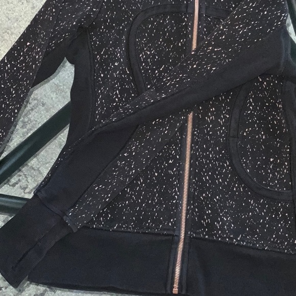 Lululemon black scuba hoodie 6 - Picture 3 of 7